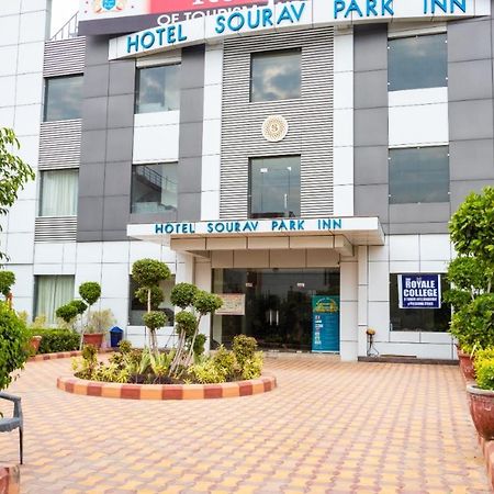 Sourav Park Inn Agra  Eksteriør billede