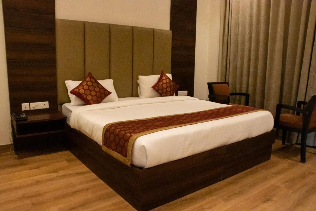 Sourav Park Inn Agra  Eksteriør billede